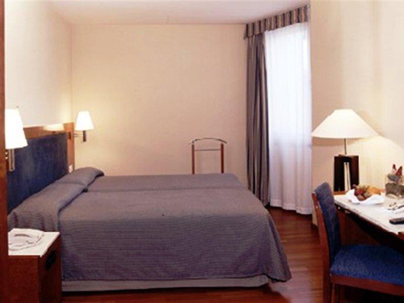 Hotel Pedralbes Barcelona Eksteriør bilde