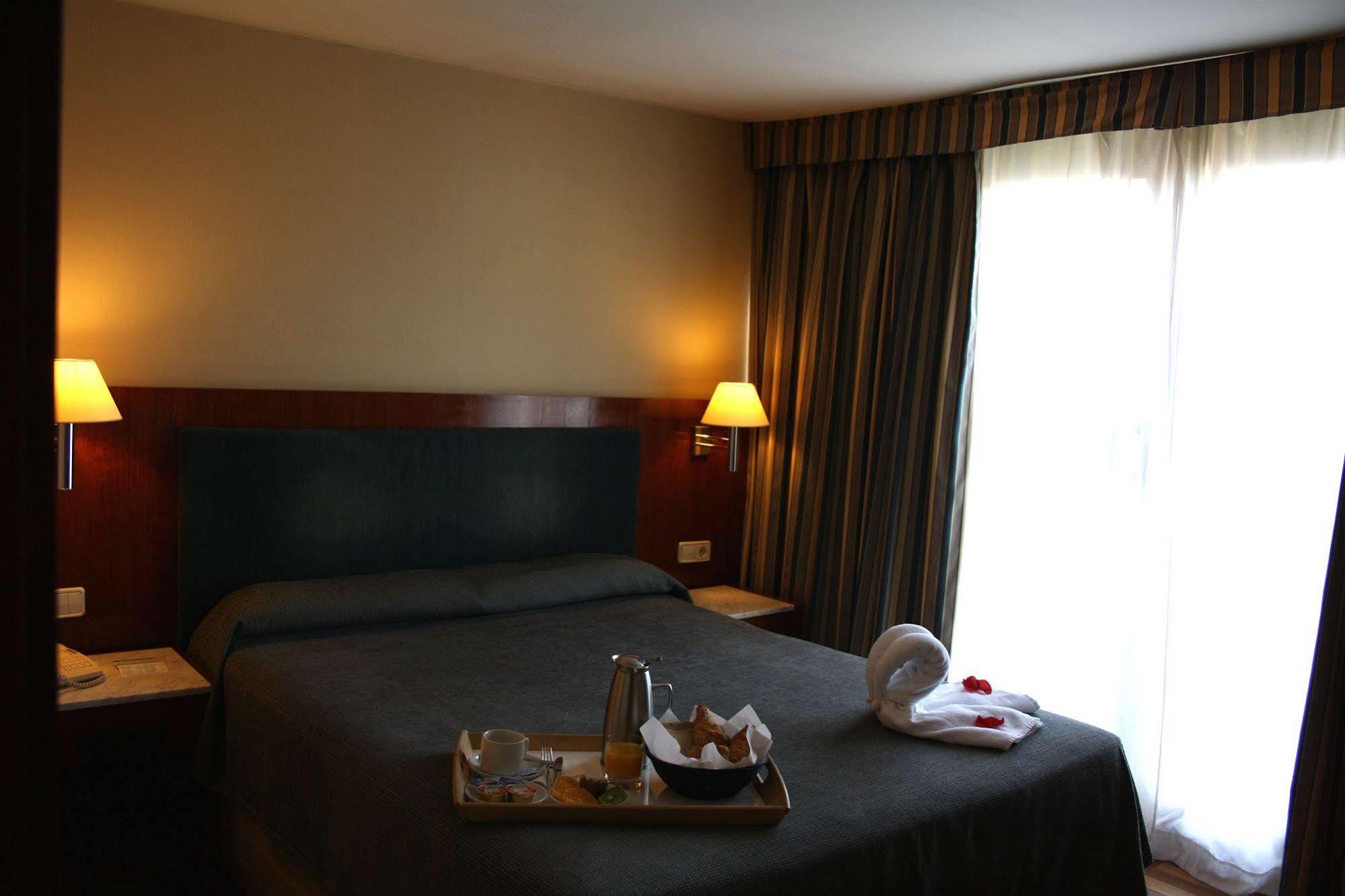 Hotel Pedralbes Barcelona Eksteriør bilde