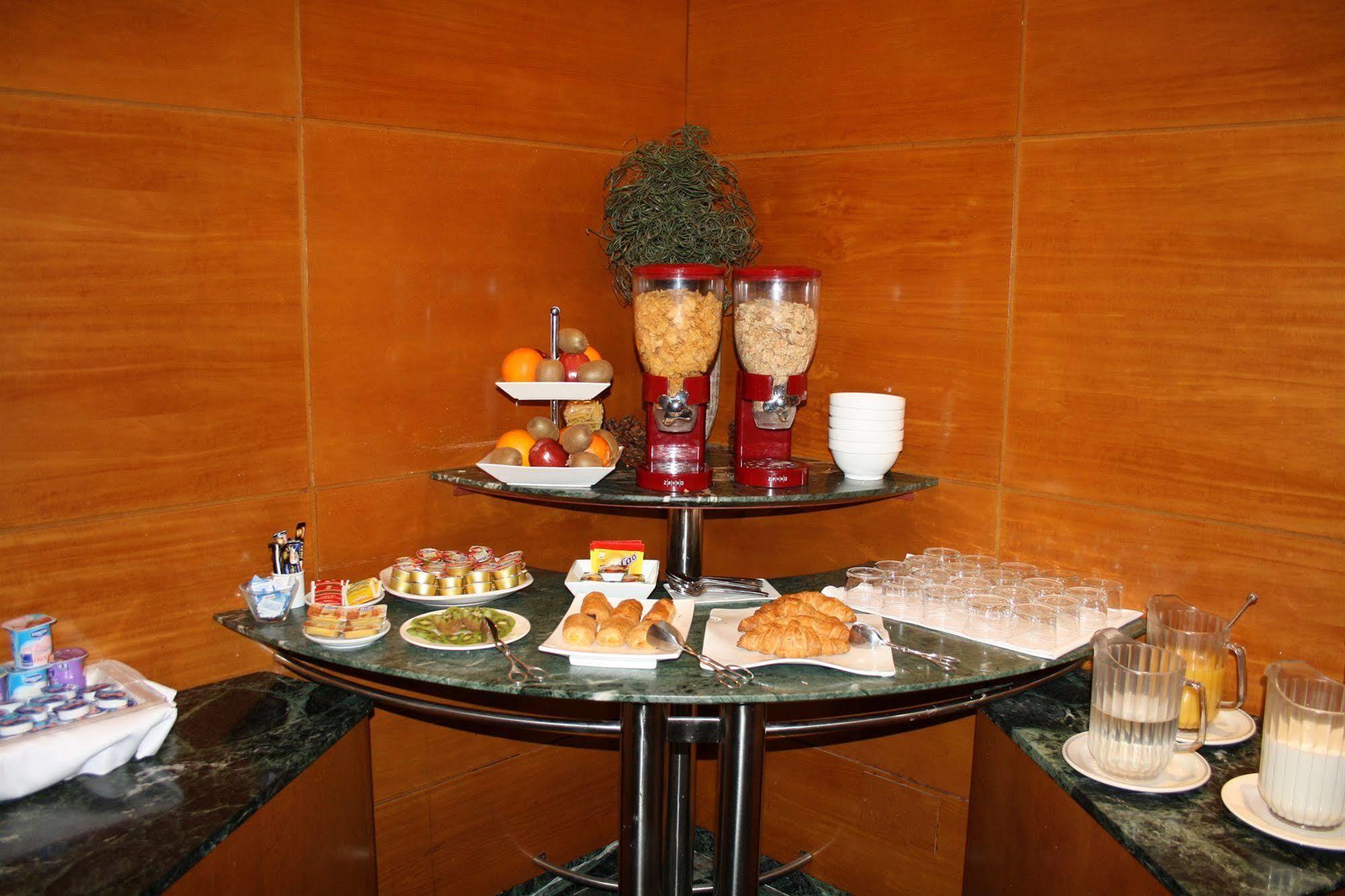 Hotel Pedralbes Barcelona Eksteriør bilde